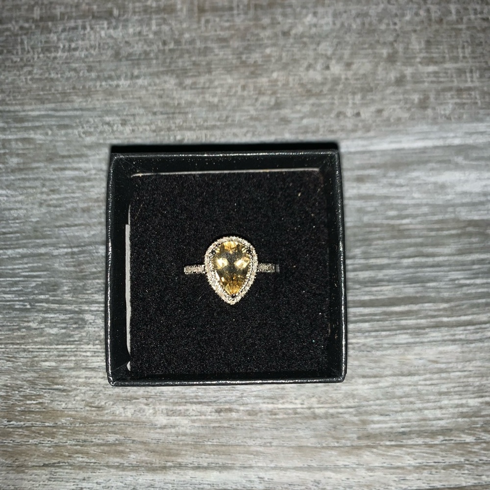 Pear Shaped Citrine Ring - image 1